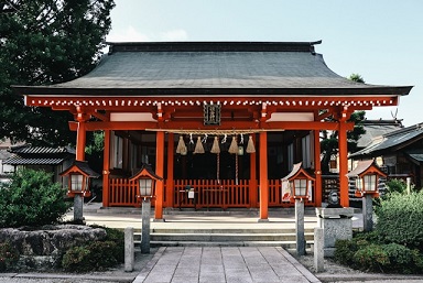 生理中の神社参拝は良くない？穢れといわれる裏の意味を解説！